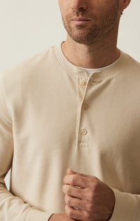 34 Heritage - Long Sleeve Henley In Oatmeal