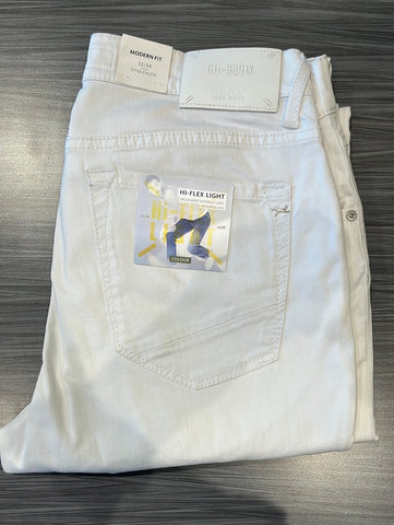 Brax - Chuck Hi-Flex White Jeans – Ed's Imports